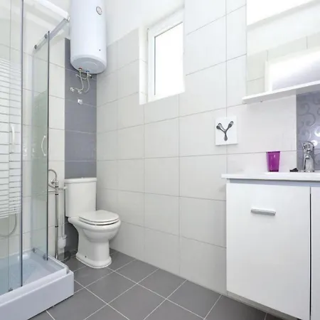 Relaxing With Swimming Pool, Jacuzzi And Entertainment Equipment * Podgora (Split-Dalmatia)