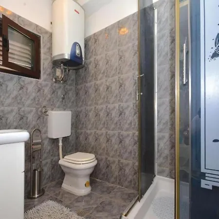 فيلة Relaxing With Swimming Pool, Jacuzzi And Entertainment Equipment
