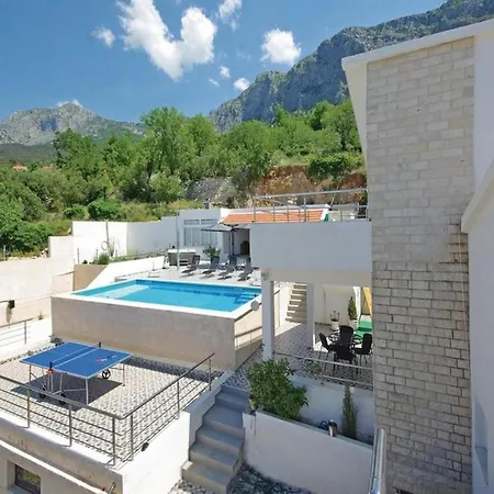 Willa Relaxing With Swimming Pool, Jacuzzi And Entertainment Equipment *